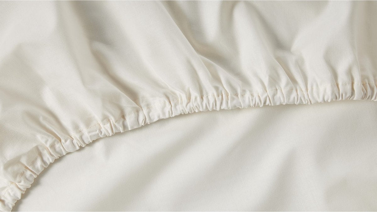 Cinderella - weekend - topper hoeslaken met split - 180x210 cm - tot 15 cm matrashoogte - 100% katoen - ivoor