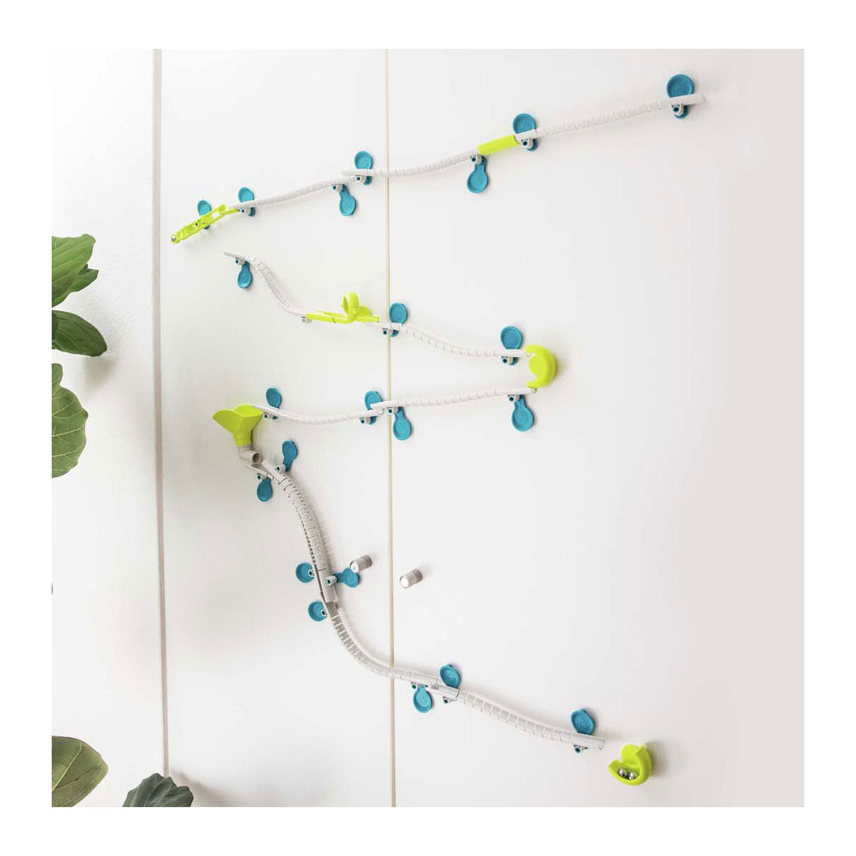 Kosmos gecko run – knikkerbaan - starter set - marble run - verticale knikkerbaan met kleefpads voor gladde oppervlakken