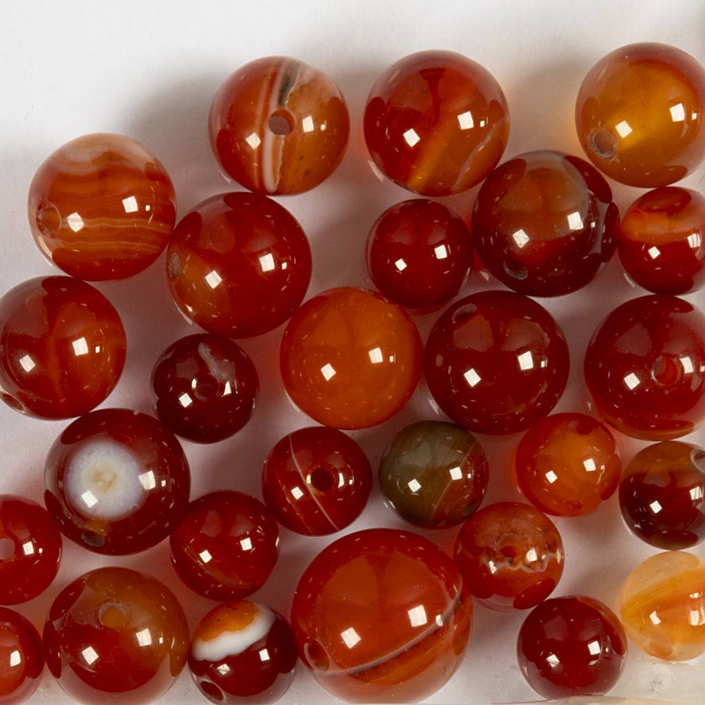 Http: www.cchobby.nl kralen-van-agaat-d-6-8-10-mm-gatgrootte-0-9-1-mm-burnt-orange-rood-28-stuk-1-doos