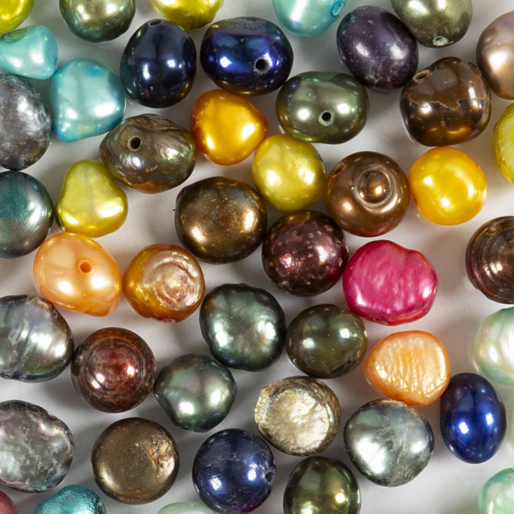 Http: www.cchobby.nl zoetwaterparels-d-5-6-mm-gatgrootte-0-5-mm-parelmoer-kleuren-60-stuk-1-doos