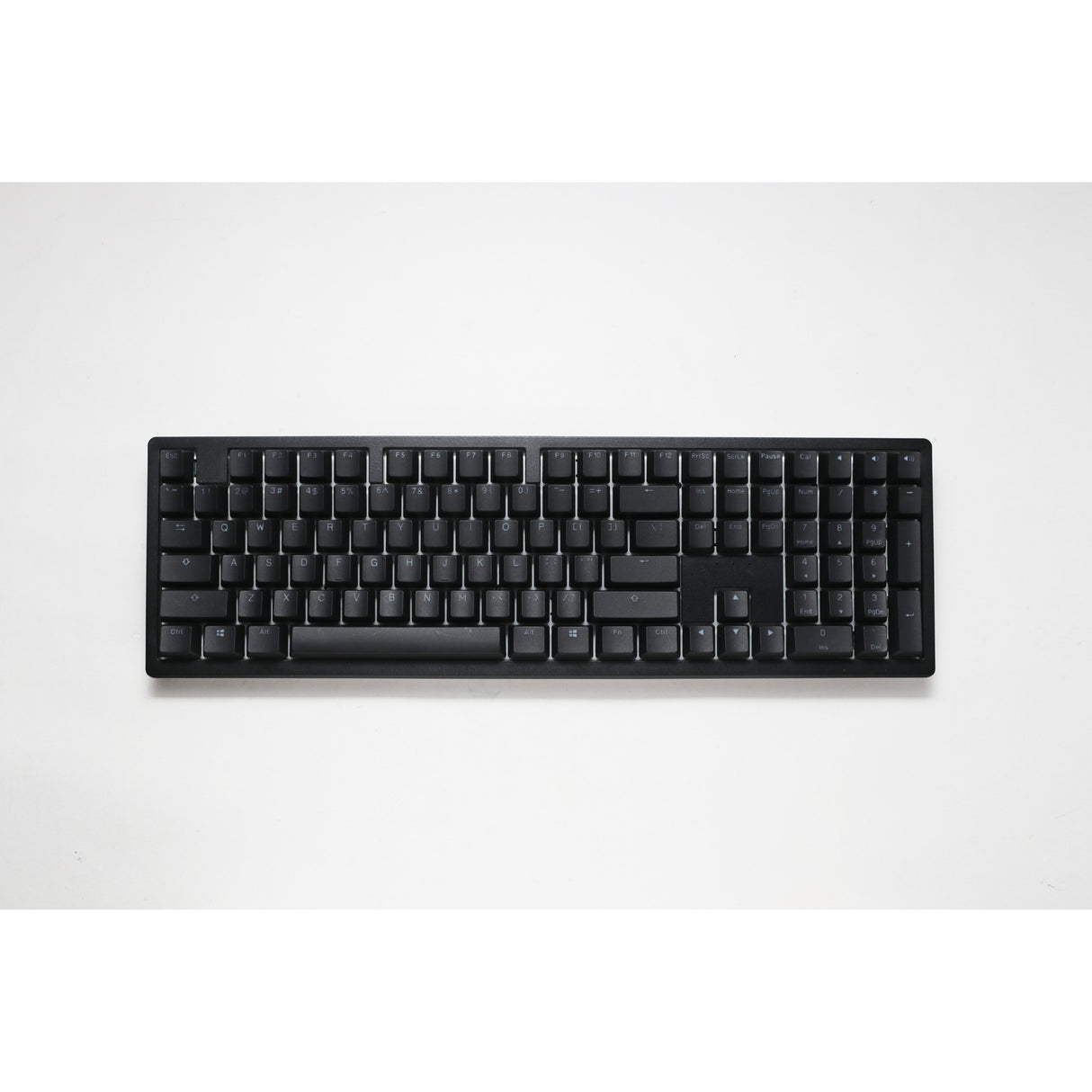 Ducky zero 6108 classic black rgb mechanisch gaming toetsenbord (zwart, us lay-out (qwerty), cherry mx2a speed silver, 100%, rgb leds, double-shot pbt, hot swap, 2.4ghz | bluetooth | usb-c)