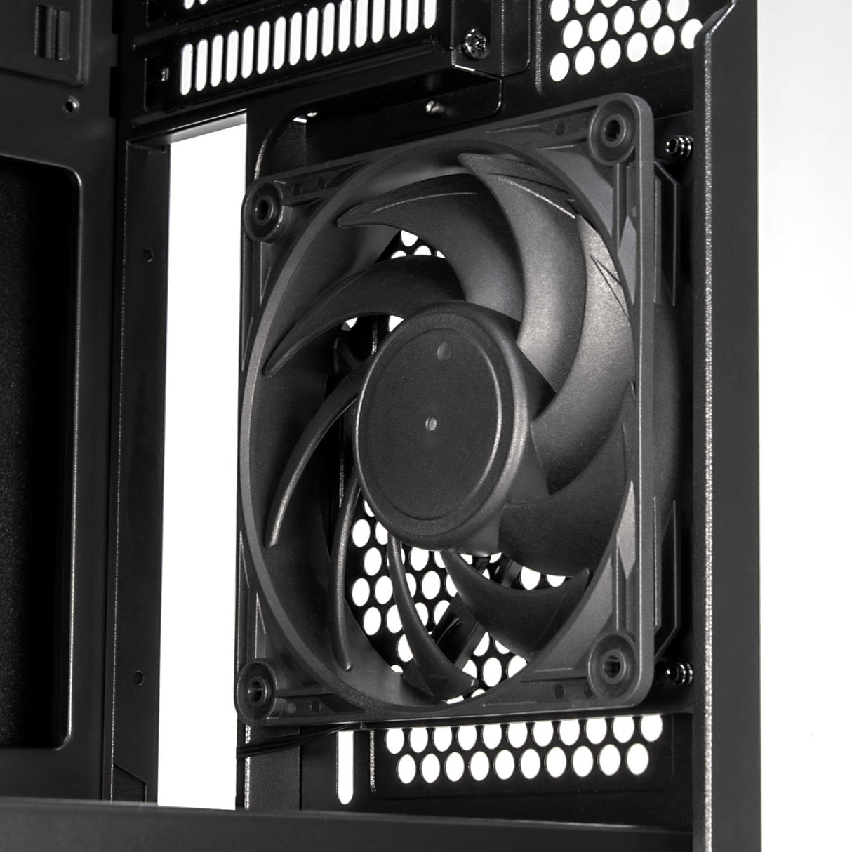 Silverstone cs382 mini tower behuizing (zwart | 2x usb-a | 1x usb-c)