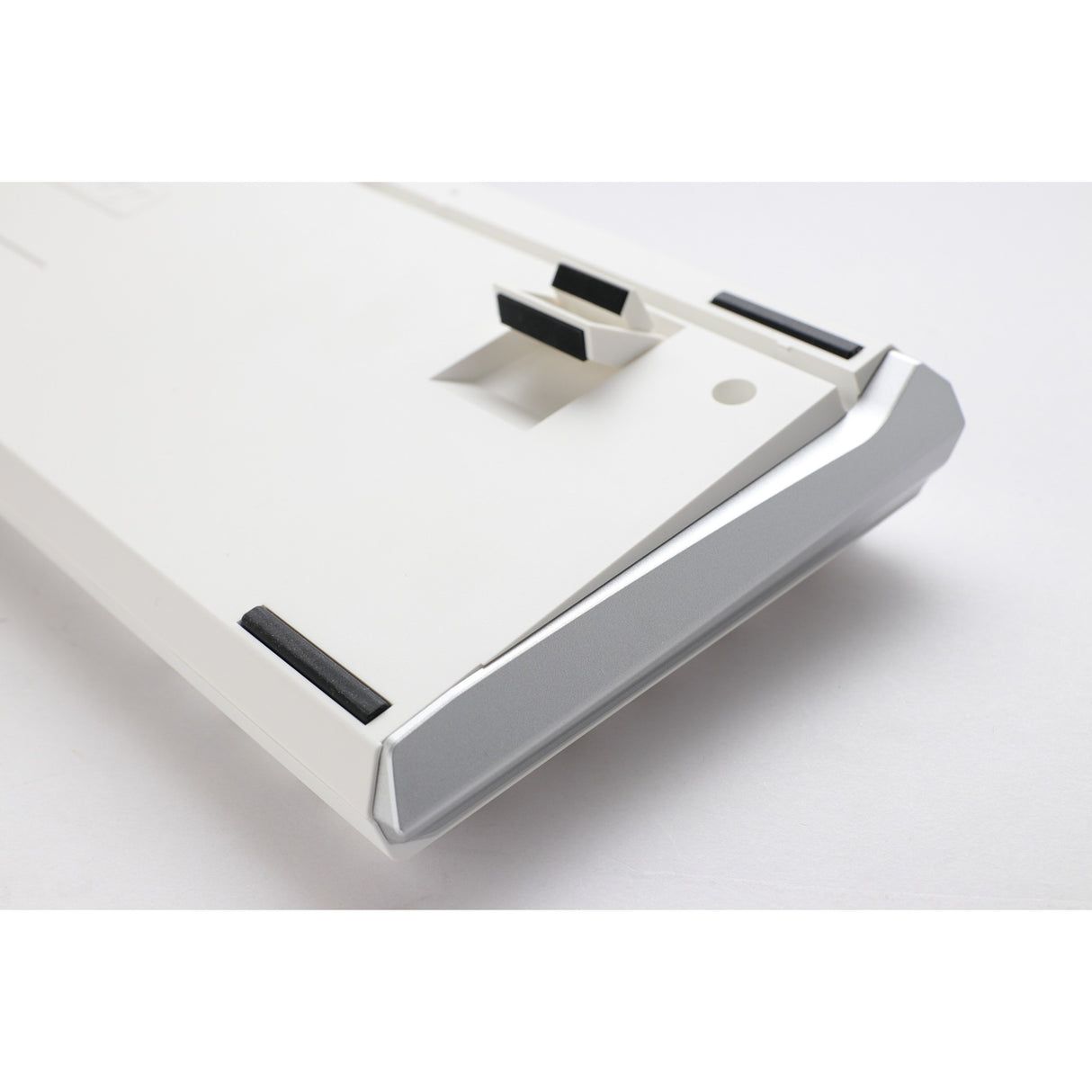 Ducky one 3 classic pure white tkl rgb mechanisch toetsenbord (wit, us lay-out (qwerty), cherry mx speed silver, 80% (tkl), rgb leds, double-shot pbt, hot-swappable, quack mechanics)