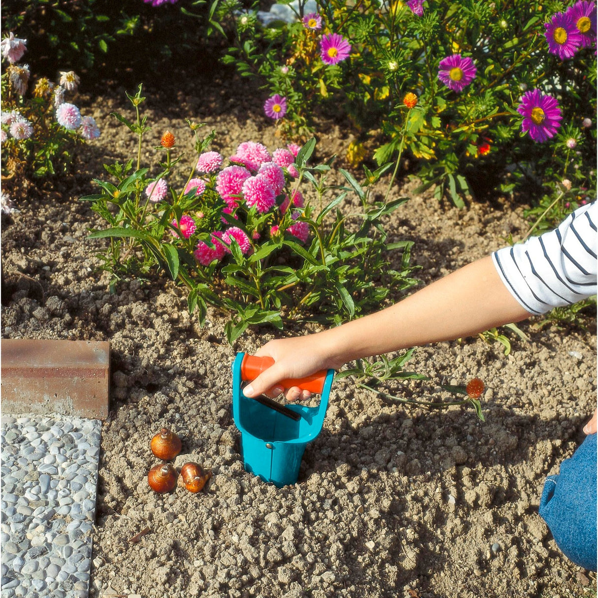 Gardena bollenplanter - diepteaanduiding - automatische aardeloslating