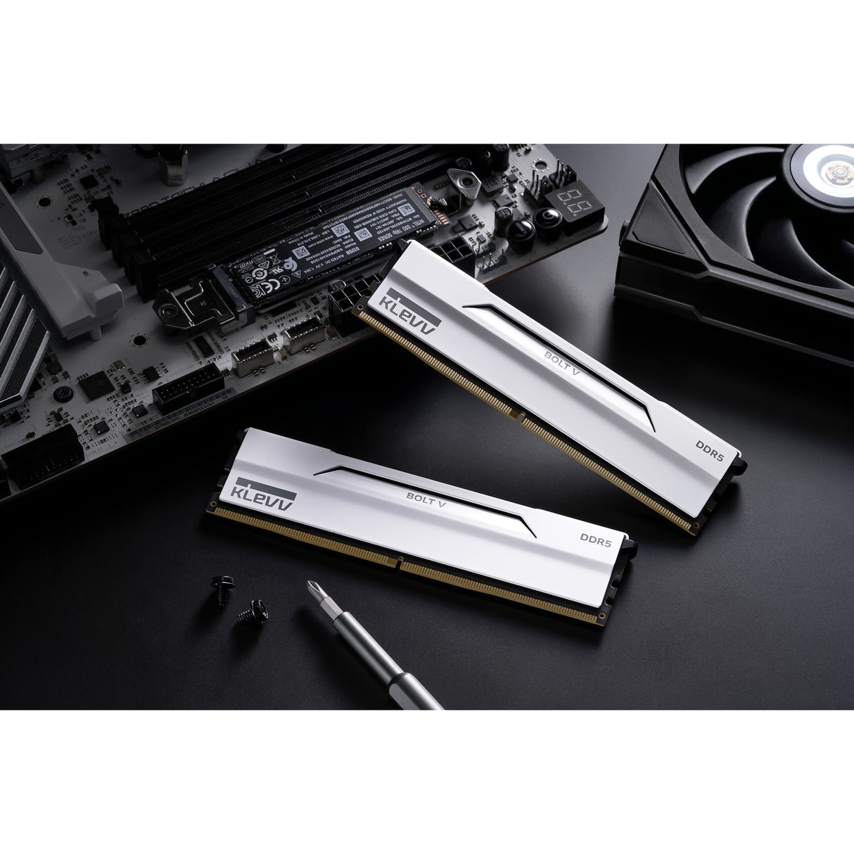 Klevv 32 gb ddr5-6000 (2x 16 gb) kit werkgeheugen (wit, kd5agu880-60a300i, bolt v, xmp 3.0, expo)