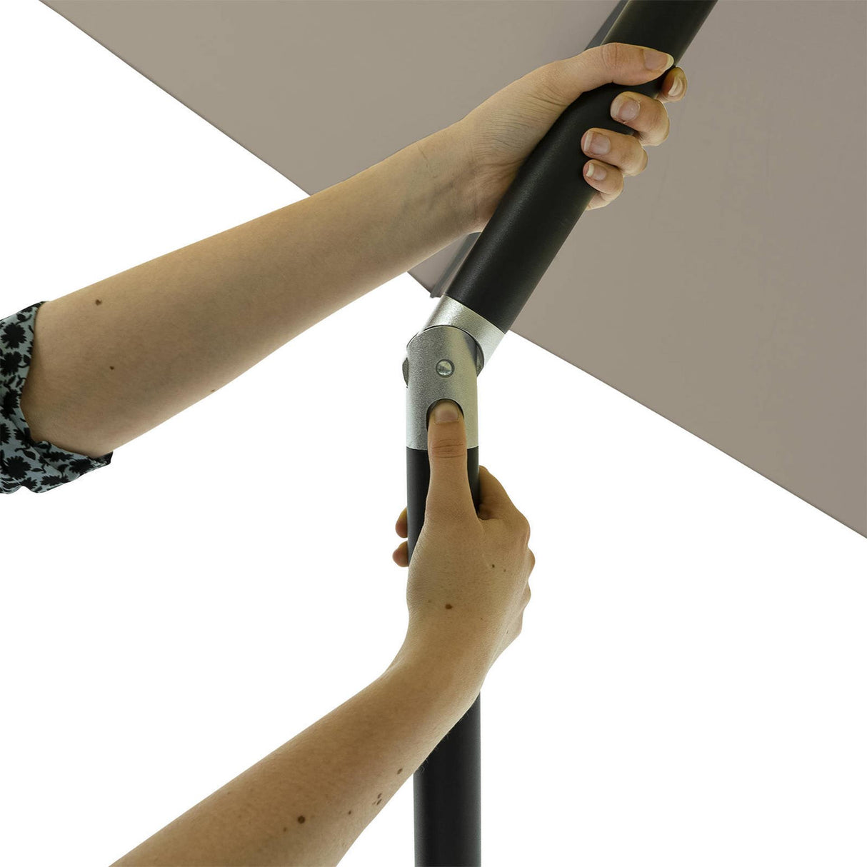 Madison parasol elba push-up rond 300 cm met tilt-functie 100%pol. grijs