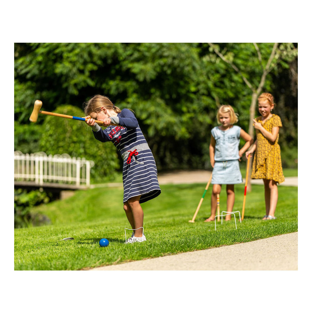 Jouer en plein air croquet en bois extérieur