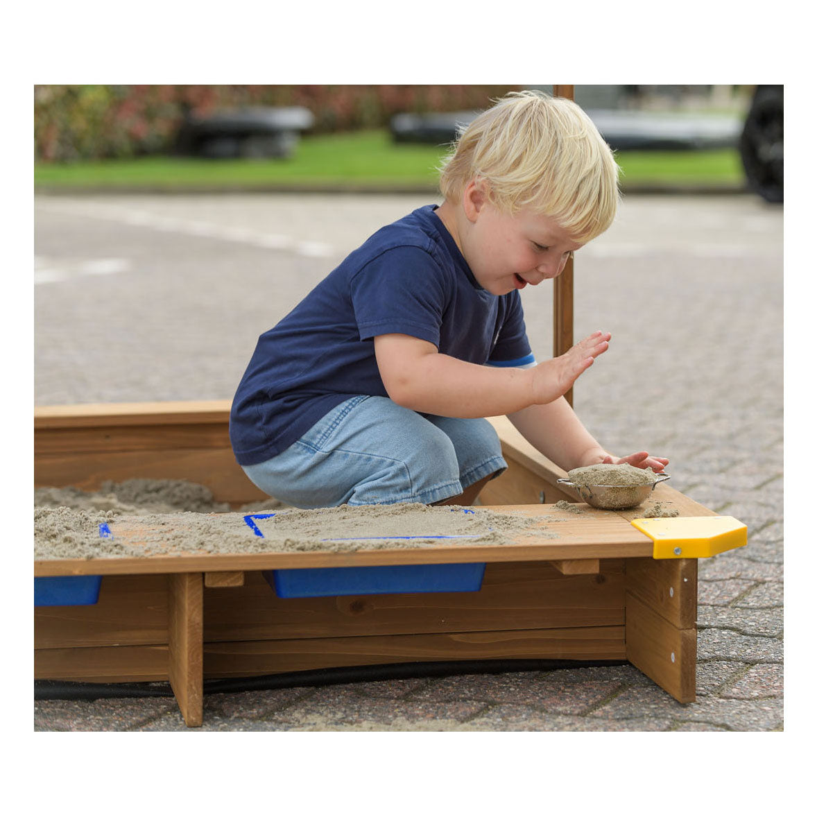 Swingking Swinging Wooden Sandpit med vannbrett og deksler