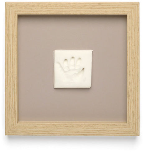 Happy hands - stijlvolle houten baby afdruklijst – hand- voetafdruk set met klei – plexiglas bescherming – modern design – perfect kraamcadeau – 22x22 cm