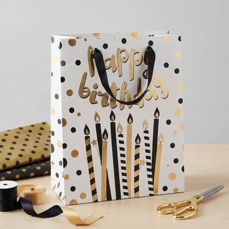 Merkloos sans marque no brand cadeautas verjaardag - gift bag birthday met lint handvat - trendy verjaardagsthema - stevig en herbruikbaar - 4 assorti designs - 32x26x12cm - wit met zwart en goud
