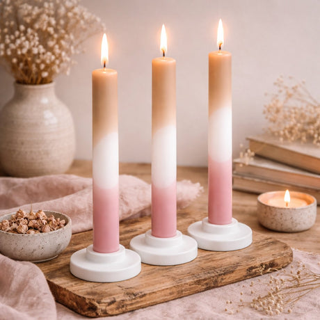 Arti casa dip dye dinerkaars - set van 3 kaarsen - ongeparfumeerd - uniek dip dye design - lange brandduur - hoogte 25 cm - roze wit verloop - trendy tafeldecoratie