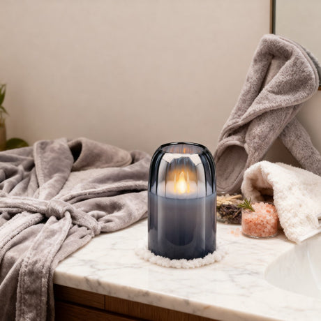 Arti casa led kaars met bewegende vlam en lont - werkt op 2x aa batterijen - veilig alternatief voor echte kaarsen - geschikt voor elk interieur - ø7,5x12,5 cm - kleur grijs