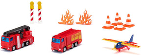 Siku 6330, cadeauset brandweer, vrachtwagen met autoladder, brandweerauto, vliegtuig, beweegbare onderdelen, incl. pilonnen en vuur