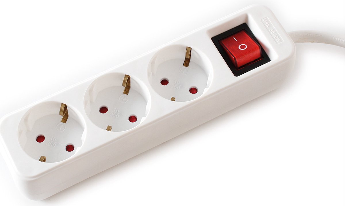 Value 3-voudige stekkerdoos met schakelaar, wit, 6 m