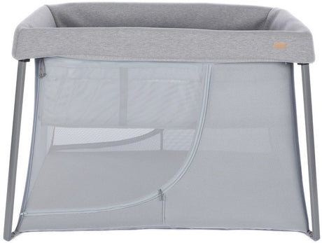 Béaba eazy sleep 3-in-1 reisbed - campingbedje, wieg en speelbox in eén - van de geboorte tot 3 jaar - ademende mesh zijwanden en zijopening met rits - inclusief 2 matrassen en transporttas - lichtgewicht 6,8 kg - grijs