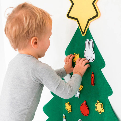 Bambolino nijntje vilten kerstboom in bewaarkoffer - 75 x 100 cm - 20-delig - peuter en kleuter speelgoed - voor meisjes en jongens - vanaf 3 jaar - speelgoed kinderen - toys