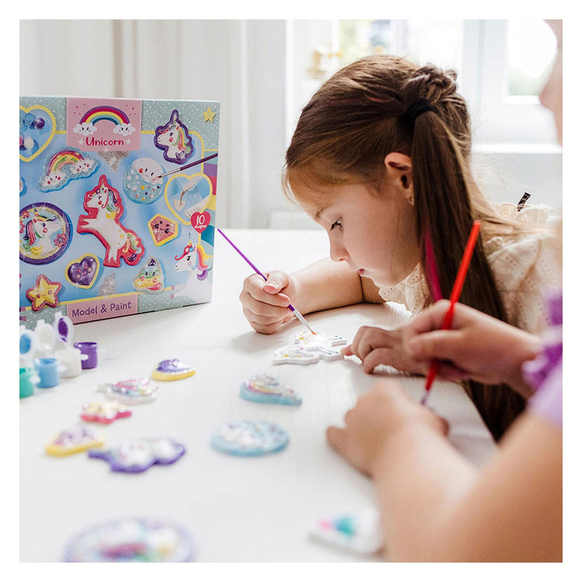 Totum unicorn gips gieten schilderen model paint 10 gipsfiguren maken incl. 5 kleuren verf en penseel - knutselset cadeau tip speelgoed meisjes en jongens vanaf 5 jaar