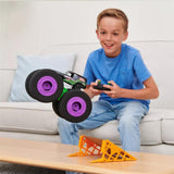 Monster Jam Monster Jam RC Grave Digger Ramp Campeón 1:16