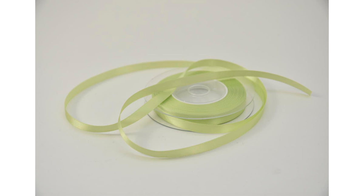 Satijnlint 10 mm x 25 mtr lichtgroen