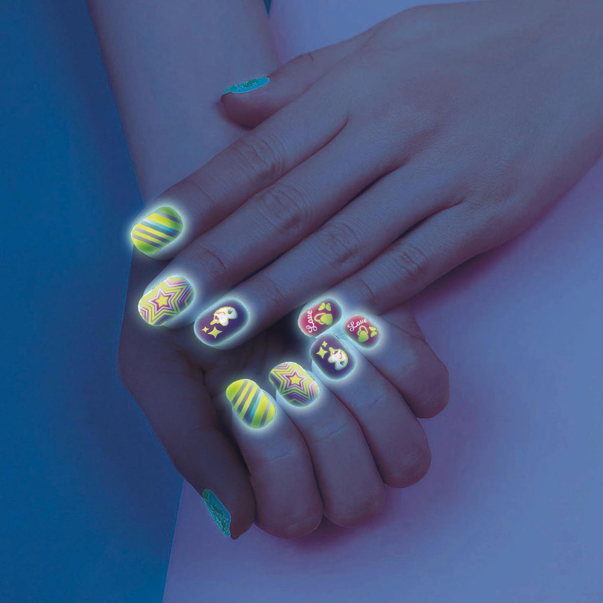 Clementoni crazy chic - fluo nails