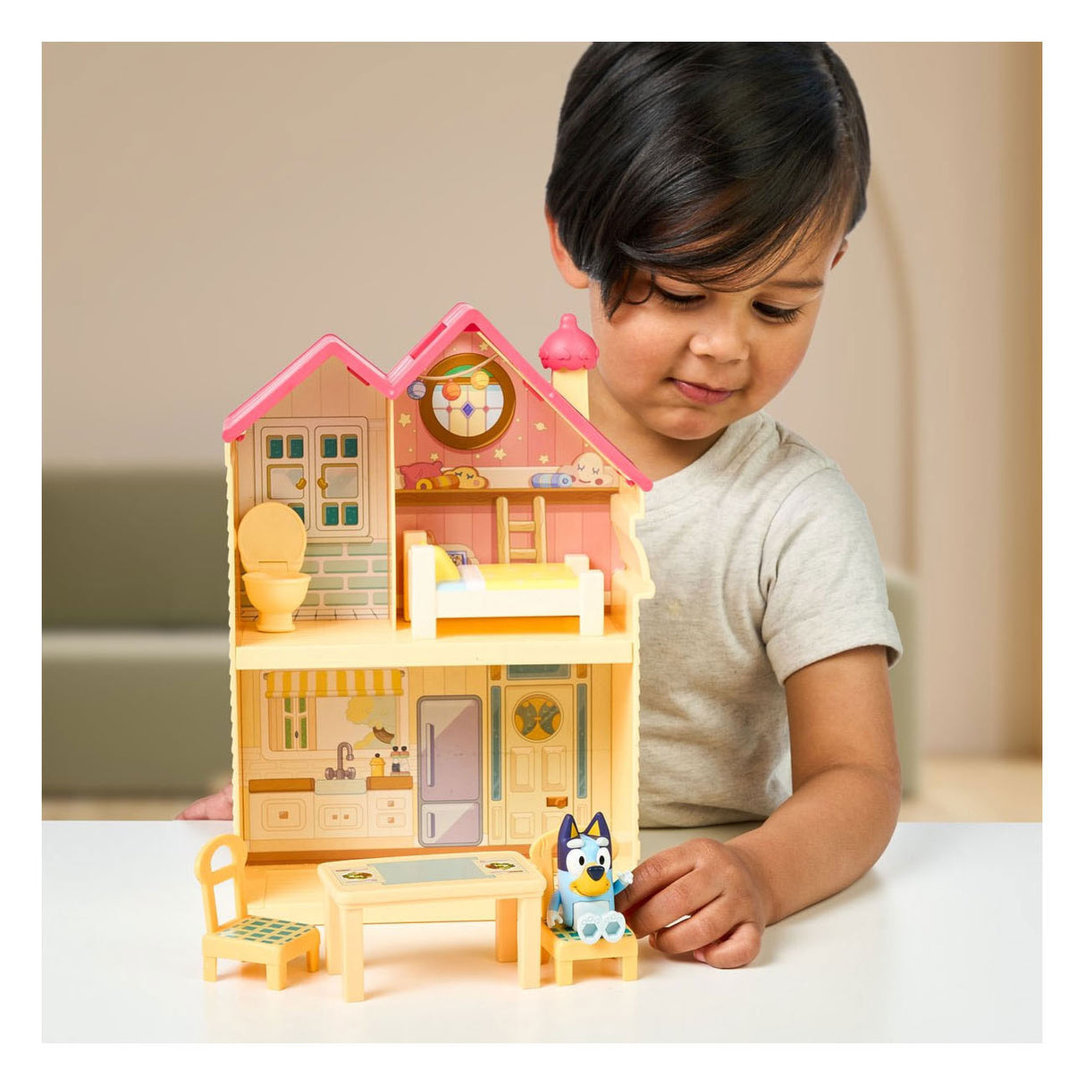 Moose Toys Bluey Mini Speelhuis z meblami i figurą