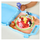Moose toys bluey play go koffer met 8 speelfiguren