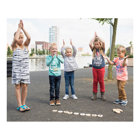 Bs toys moves! denkspel - actief beweeg spel - speelgoed vanaf 6 jaar - houten kaarten - kinderspeelgoed - cadeau kind