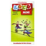 Loco mini-acrobats en el Grupo Circus 1-2 (4-6 años)