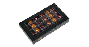 W b. 24 glassballs cap caramel brown 25 mm