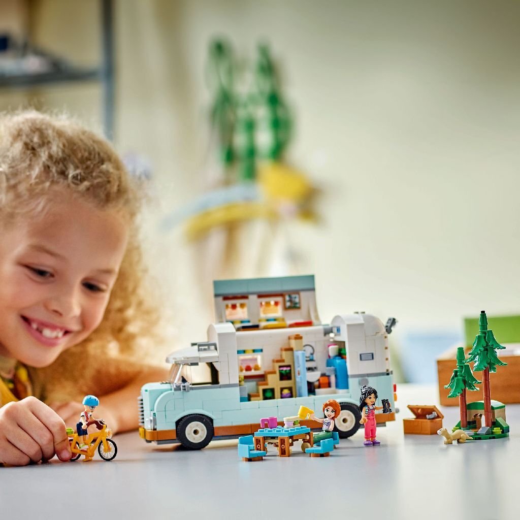 Lego Friends 42663 Camper Adventure med venner