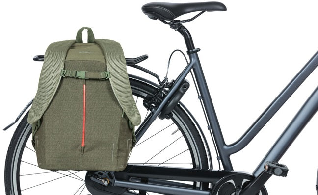 Basil B-Safe sac à dos nordlicht bicycle sac à dos unisexe Groen 13L