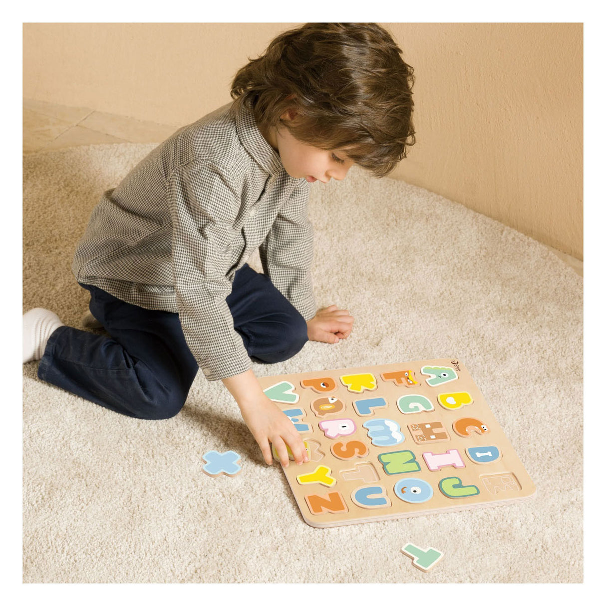 Classic World Wooden Alphabet Puzzle, 27e.