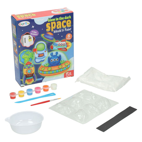 Lobbes speelgoed bv gieten schilderen glow in the dark space