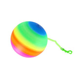 Regenboogbal met koord | 4 stuks