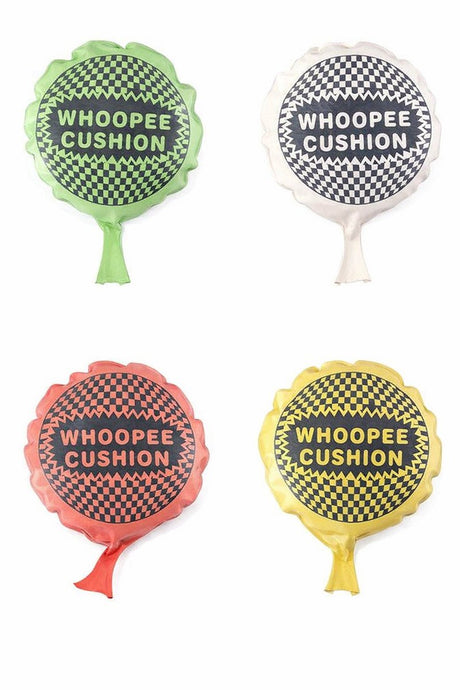 Eddy toys scheetkussen 18 cm - whoopee cushion - fopartikel van kunststof - willekeurige kleur groen, wit, rood of geel - voor kinderen en volwassenen - onder toezicht gebruiken