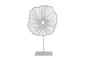 Sculptuur aoife l op standaard off-white metaal 25x8x49cm
