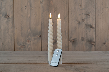 Led kaars swirl diner incl. afstandsbedieing - 23cm - ivoor