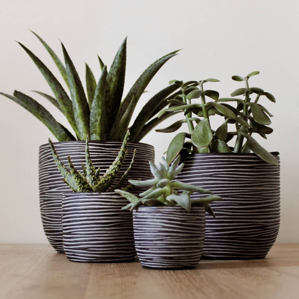 Capi Capi 4-piece flower pot set Nature Rib Anthracite-colored