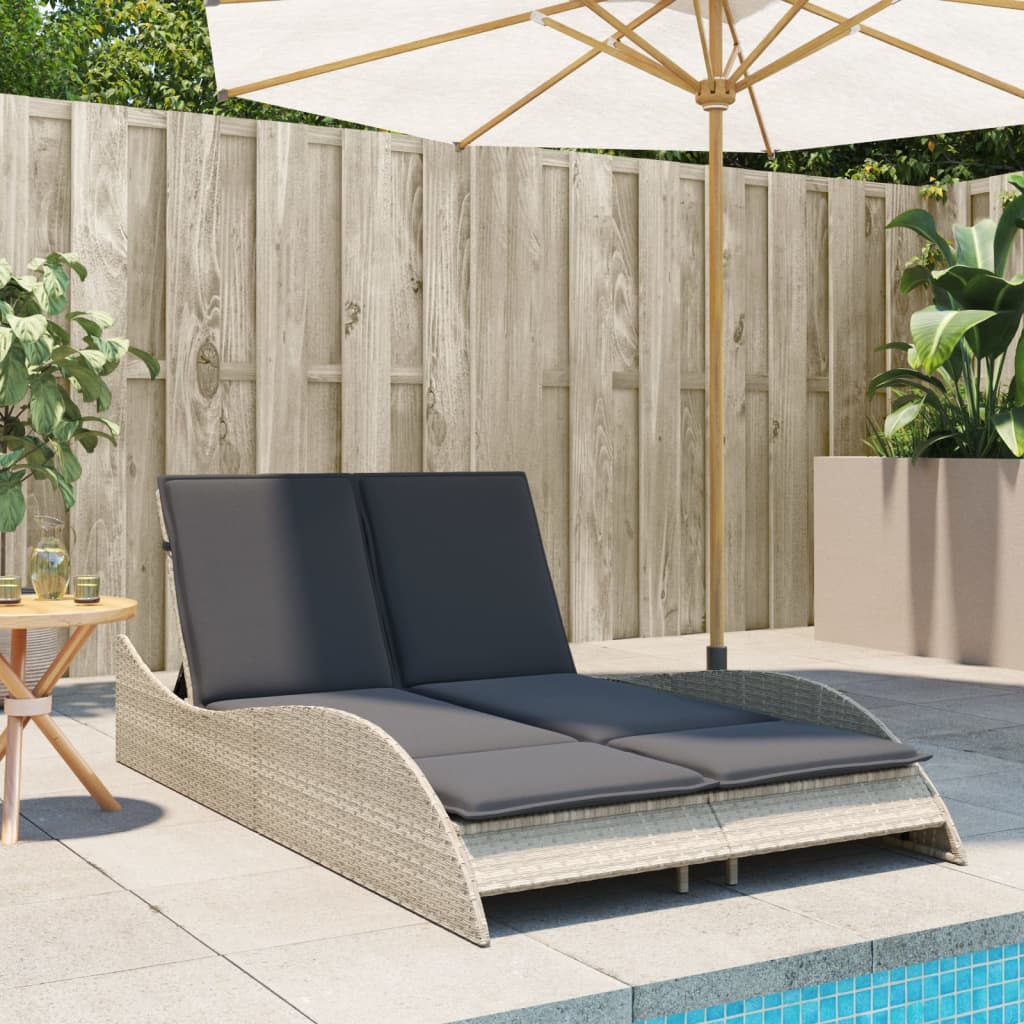 Vidaxl ligbed met kussens 114x205x73 cm poly rattan lichtgrijs
