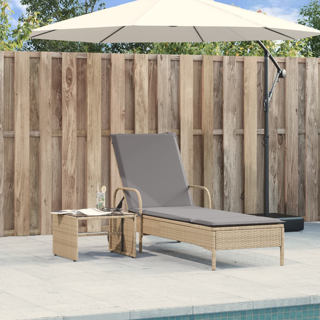 Vidaxl ligbed met wielen en kussen poly rattan beige