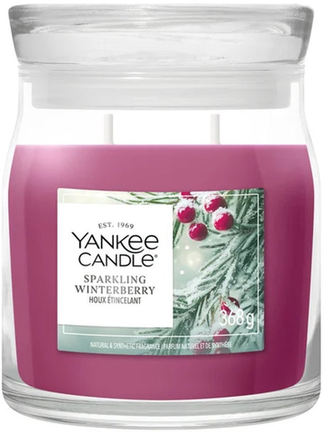 Yankee candle - sparkling winterberry medium geurkaars - 50 branduren - 2 lonten