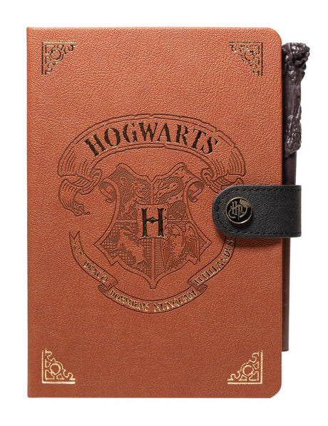 Pyramid international notitieboek - harry potter: hogwarts met pen - a5