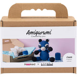 Creativ company http: www.cchobby.nl hobbyset-amigurumi-wasbeer-zwart-blauw-1-doos