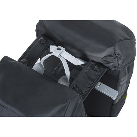 Basil dubbele fietstas miles 34 liter 13 x 26 x 35 cm (2x) - zwart lime