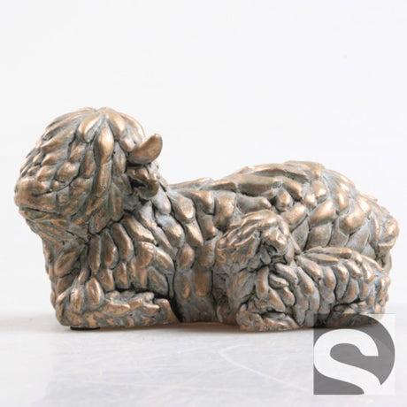 Season inspired decoration hooglander koe met kalf cement goud 16x10x9cm