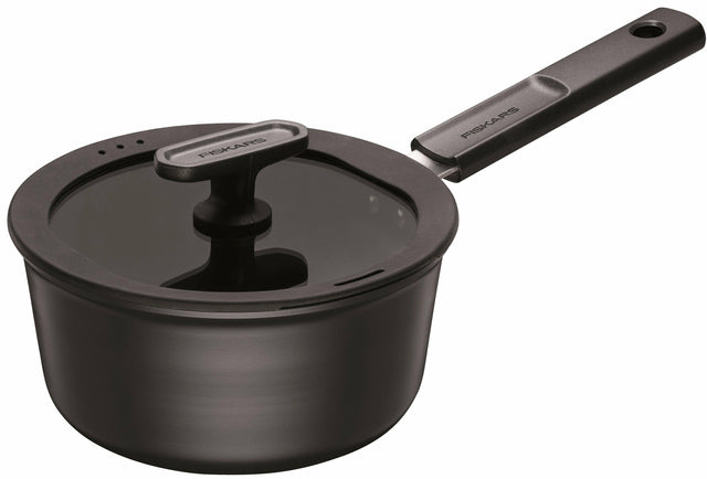 Fiskars pan 2,5 l met niet-aanhechtende coating en harde gezichtsdeksel