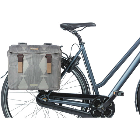 Basil Elegance dubbele fietstas, chateau taupe, gerecycled PET, Universal Bridge, 40-49L