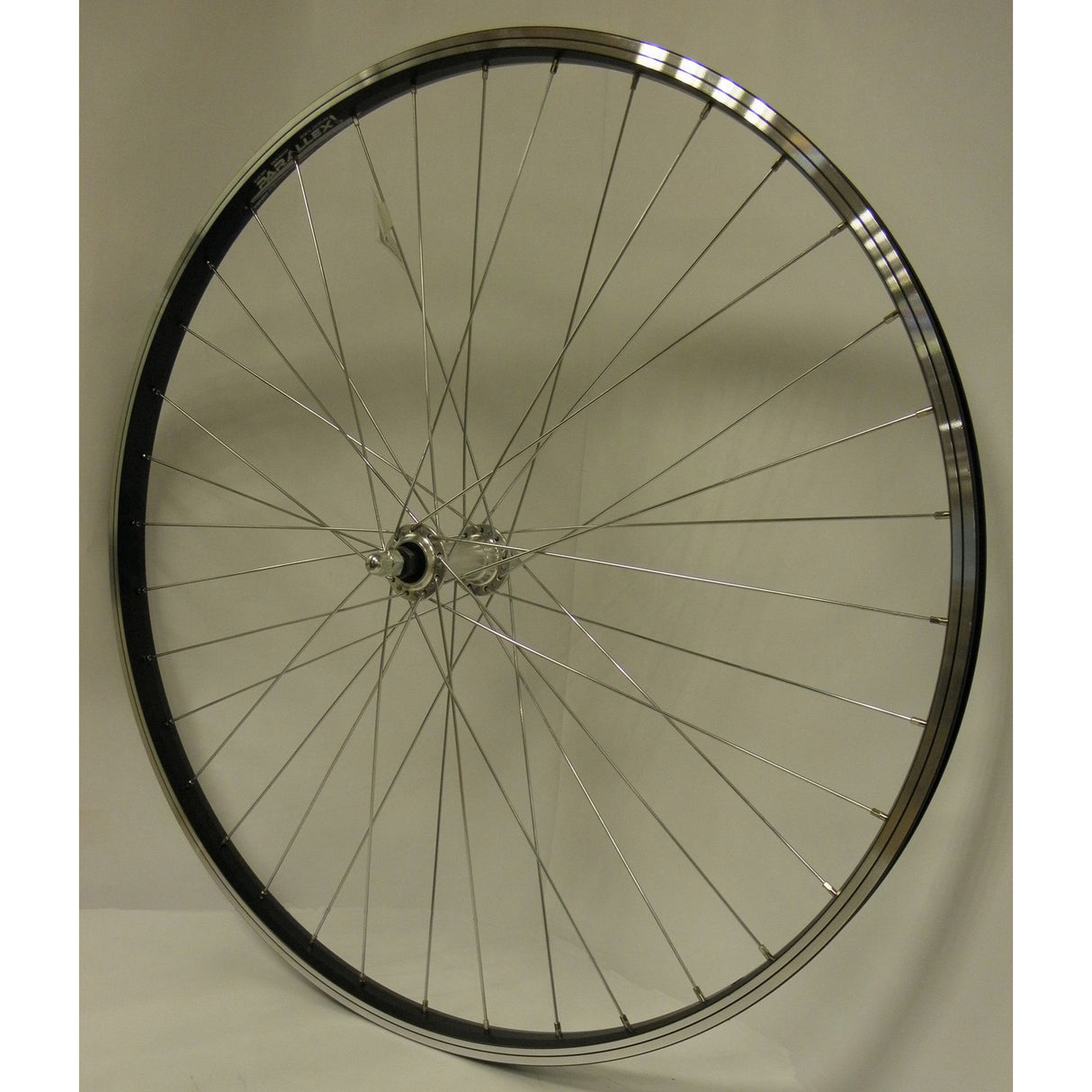 Voorwiel 28-15 8-13 8 622 alu velg vaste as paralex zwart