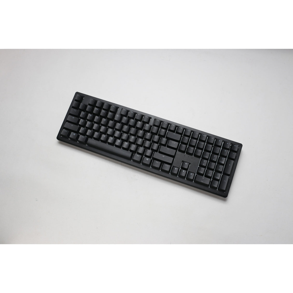 Ducky zero 6108 classic black rgb mechanisch gaming toetsenbord (zwart, us lay-out (qwerty), cherry mx2a speed silver, 100%, rgb leds, double-shot pbt, hot swap, 2.4ghz | bluetooth | usb-c)
