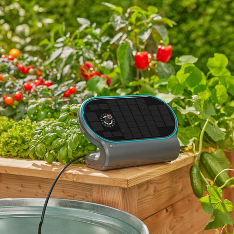 Gardena aquabloom set l voor bewatering op zonne-energie besproeiingscomputer (grijs turquoise, automatisch besproeiingssysteem, accu inbegrepen)